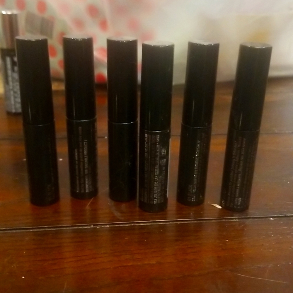 6 travel size clinique mascaras, black